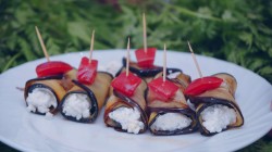 Рулеты из баклажан с творожной начинкой - шаг 9