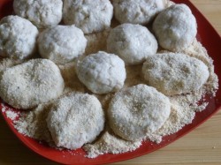 Рыбные котлеты с манкой - шаг 10