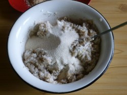 Рыбные котлеты с манкой - шаг 7