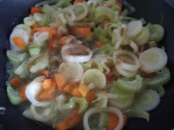 Рыбный суп уха из минтая - шаг 6 Рыбный суп уха из минтая - шаг 6