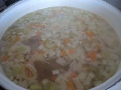 Рыбный суп уха из минтая - шаг 8 Рыбный суп уха из минтая - шаг 8