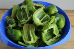 Салат Аленка на зиму из свеклы - шаг 3