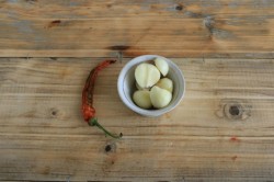 Салат Аленка на зиму из свеклы - шаг 4