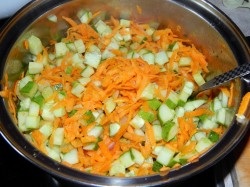 Салат Донской на зиму без стерилизации - шаг 8 Салат Донской на зиму без стерилизации - шаг 8