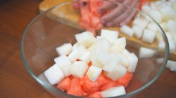 Салат фруктово ягодное удовольствие - шаг 4