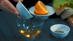 Салат Греческий с дунганским перцем и сыром фета - шаг 2