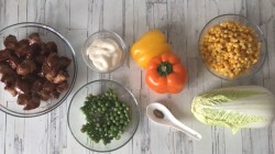 Салат с пекинской капустой и горошком из индейки - шаг 1 Салат с пекинской капустой и горошком из индейки - шаг 1