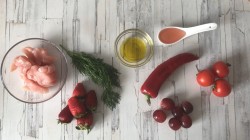 Салат из жареной индейки с фруктами - шаг 1