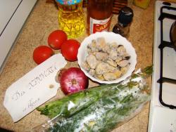 Салат из мидий с помидорами - шаг 1 Салат из мидий с помидорами - шаг 1