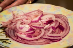 Салат из морепродуктов с сухариками Морской - шаг 1