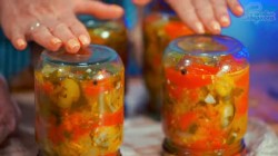 Салат из помидоров и огурцов на зиму - шаг 22 Салат из помидоров и огурцов на зиму - шаг 22