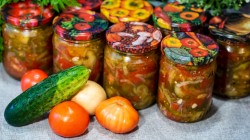 Салат из помидоров и огурцов на зиму - шаг 23 Салат из помидоров и огурцов на зиму - шаг 23