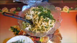 Салат Лисичка с курицей - шаг 3 Салат Лисичка с курицей - шаг 3