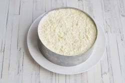 Салат Мимоза с рыбными консервами классический - шаг 15 Салат Мимоза с рыбными консервами классический - шаг 15