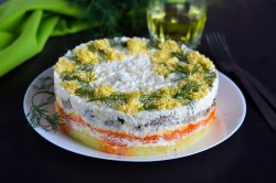 Салат Мимоза с рыбными консервами классический - шаг 17 Салат Мимоза с рыбными консервами классический - шаг 17