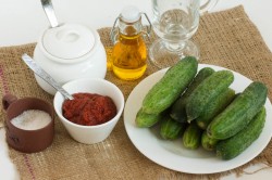 Салат на зиму огурцы с томатной пастой - шаг 1 Салат на зиму огурцы с томатной пастой - шаг 1