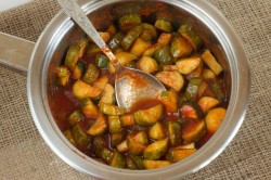 Салат на зиму огурцы с томатной пастой - шаг 4 Салат на зиму огурцы с томатной пастой - шаг 4