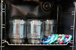 Резанные огурцы на зиму салатом - шаг 1