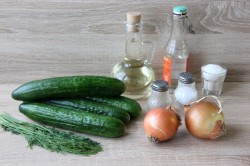 Резанные огурцы на зиму салатом - шаг 2