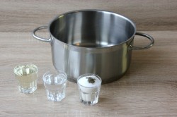 Резанные огурцы на зиму салатом - шаг 4