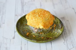 Салат в сырной корзинке - шаг 6