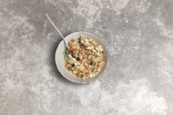 Салат Оливье без майонеза с йогуртом и курицей - шаг 11 Салат Оливье без майонеза с йогуртом и курицей - шаг 11