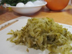 Салат Подсолнух с печенью трески - шаг 7