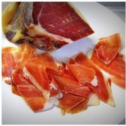 Салат с черешней и хамоном по испанским мотивам - шаг 2