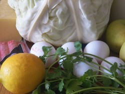 Салат с капустой и крабовыми палочками - шаг 1