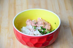 Салат с тунцом и корейской морковью - шаг 2