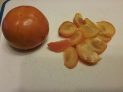 Салат с хурмой и грушей - шаг 1 Салат с хурмой и грушей - шаг 1