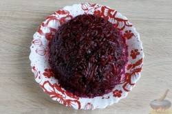 Салат Сельдь под шубой в год Свиньи-Кабана - шаг 12