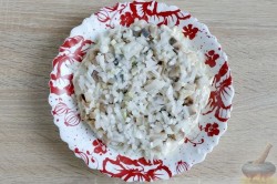 Салат Сельдь под шубой в год Свиньи-Кабана - шаг 6