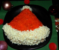 Салат Шапка Деда Мороза - шаг 9 Салат Шапка Деда Мороза - шаг 9