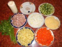 Салат Сказка с копченой курицей слоями - шаг 2