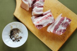 Сало пятиминутка в луковой шелухе - шаг 4 Сало пятиминутка в луковой шелухе - шаг 4