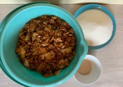 Самогон из яблочного жмыха - шаг 2 Самогон из яблочного жмыха - шаг 2