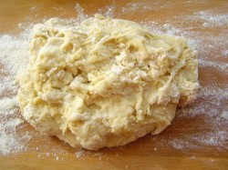 Сдобное тесто для булочек самое вкусное и нежное - шаг 8 Сдобное тесто для булочек самое вкусное и нежное - шаг 8