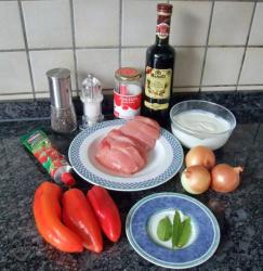 Шашлык из индейки в кефирном маринаде - шаг 1