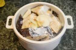 Шашлык из рыбы на мангале - шаг 7