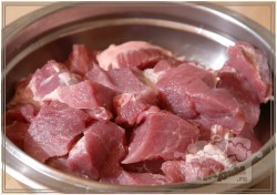 Шашлык из говядины с салом сочный - шаг 6