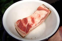 Шашлык из индейки с салом сочный - шаг 2