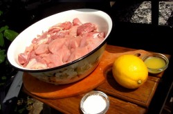 Шашлык из индейки с салом сочный - шаг 5