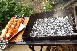 Шашлык из индейки с салом сочный - шаг 9