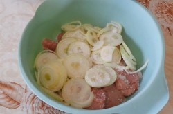 Шашлык из телятины на газированной воде - шаг 3