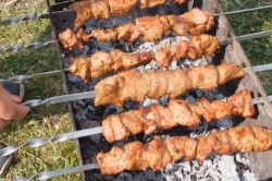 Шашлык из телятины на газированной воде - шаг 7