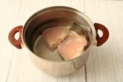 Щи из квашеной капусты с курицей - шаг 2 Щи из квашеной капусты с курицей - шаг 2