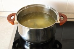 Щи из квашеной капусты с курицей - шаг 3 Щи из квашеной капусты с курицей - шаг 3