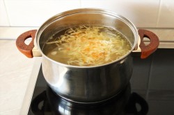 Щи из квашеной капусты с курицей - шаг 5 Щи из квашеной капусты с курицей - шаг 5