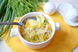 Щи из квашеной капусты со свининой - шаг 10